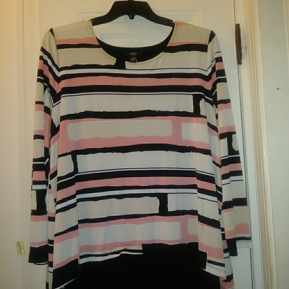 Tunic blouse - Picture 1 of 3